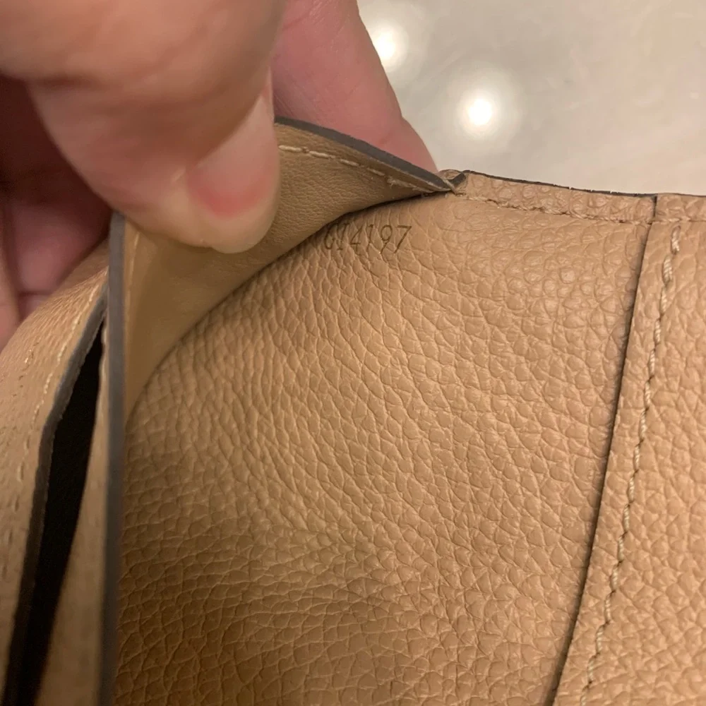 Louis Vuitton Multicartes Empreinte M Papyrus - Picture 9 of 10